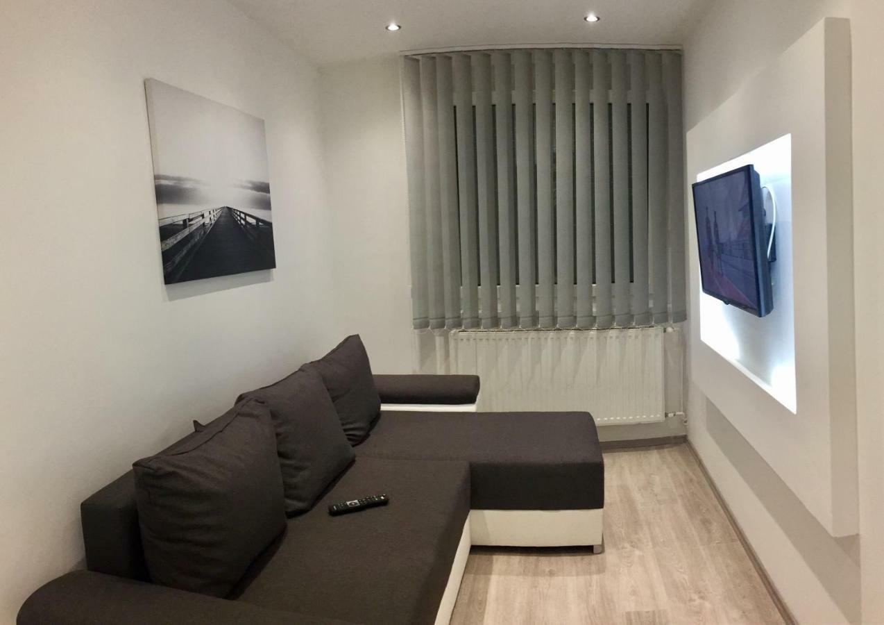 Zsuzsi Apartman Siofok Exterior photo